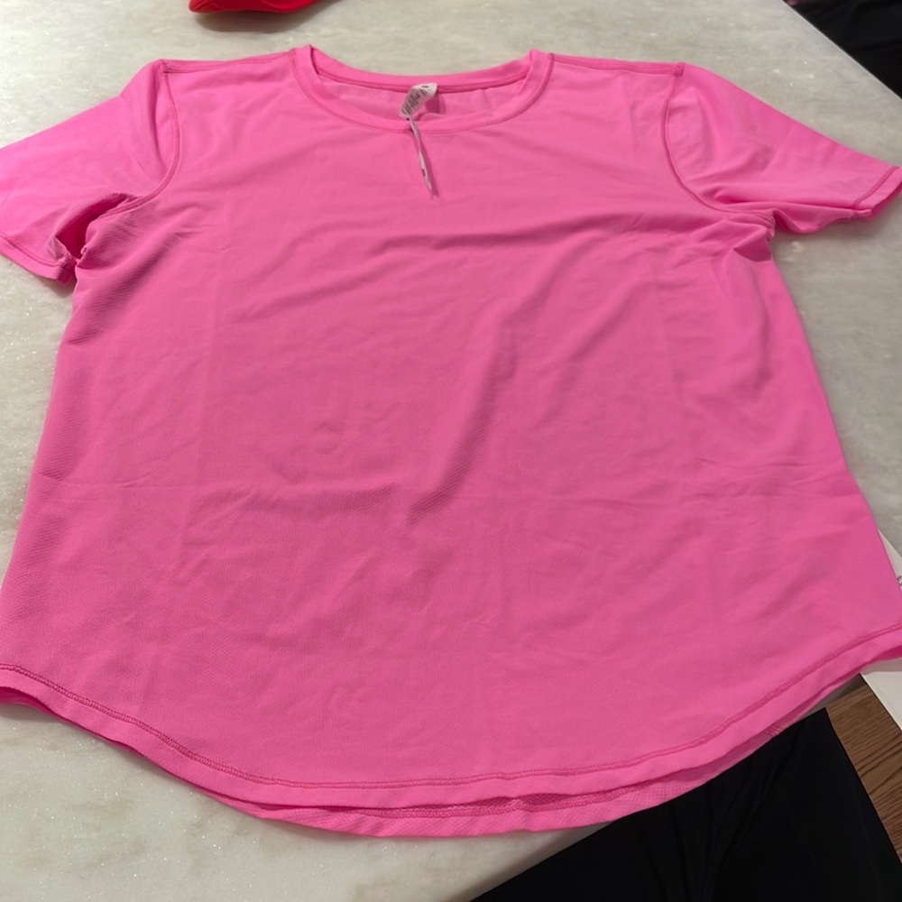 Lululemon High Neck Run and Train Tee - size 6 hot pink - NWT